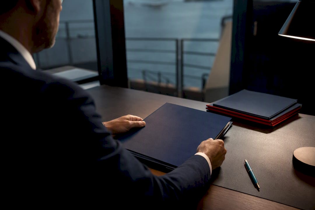 Marine insurance certificate review in office